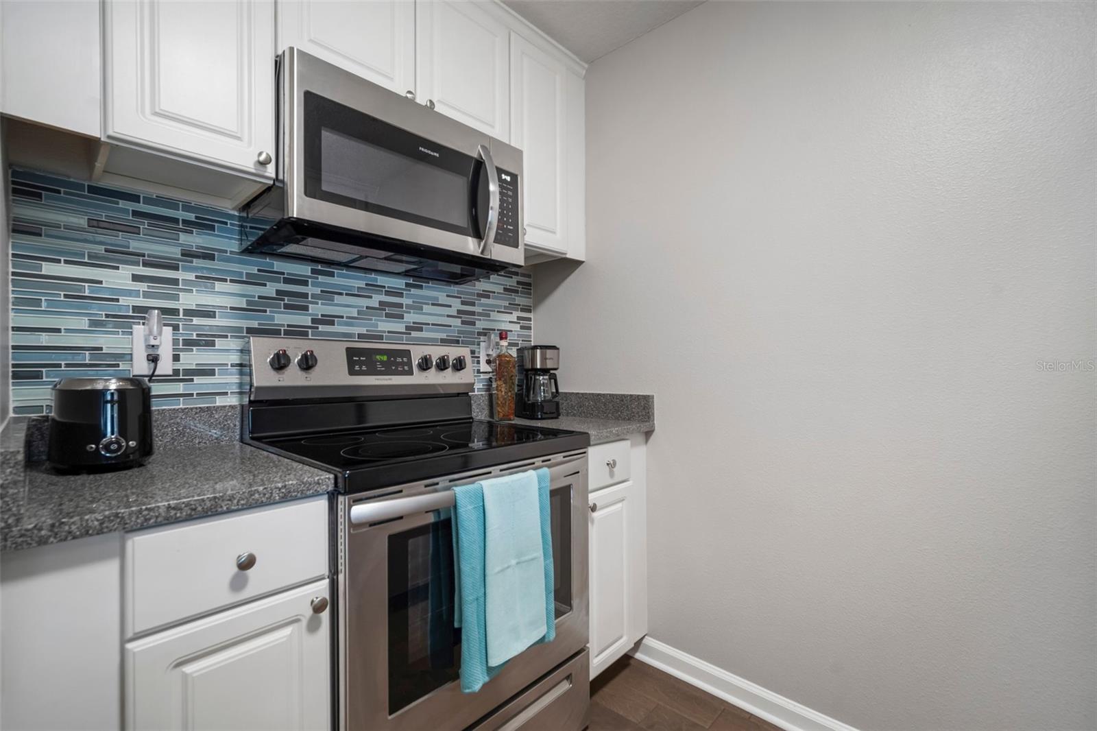 HYDE PARK WALK A CONDO - Residential