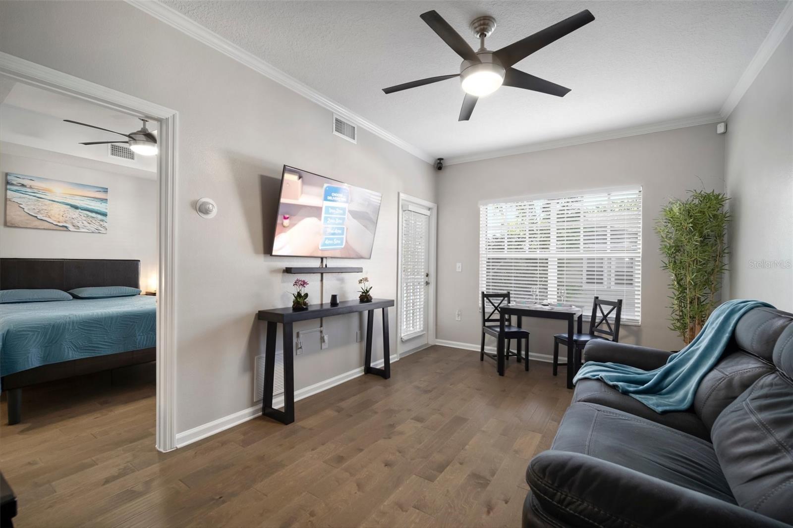 HYDE PARK WALK A CONDO - Residential