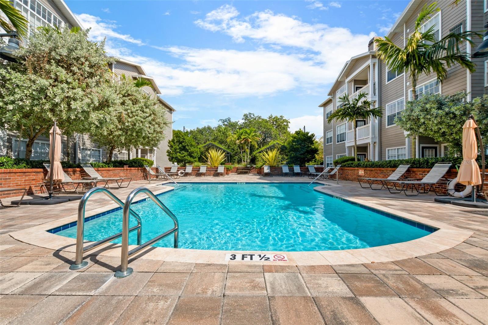 HYDE PARK WALK A CONDO - Residential