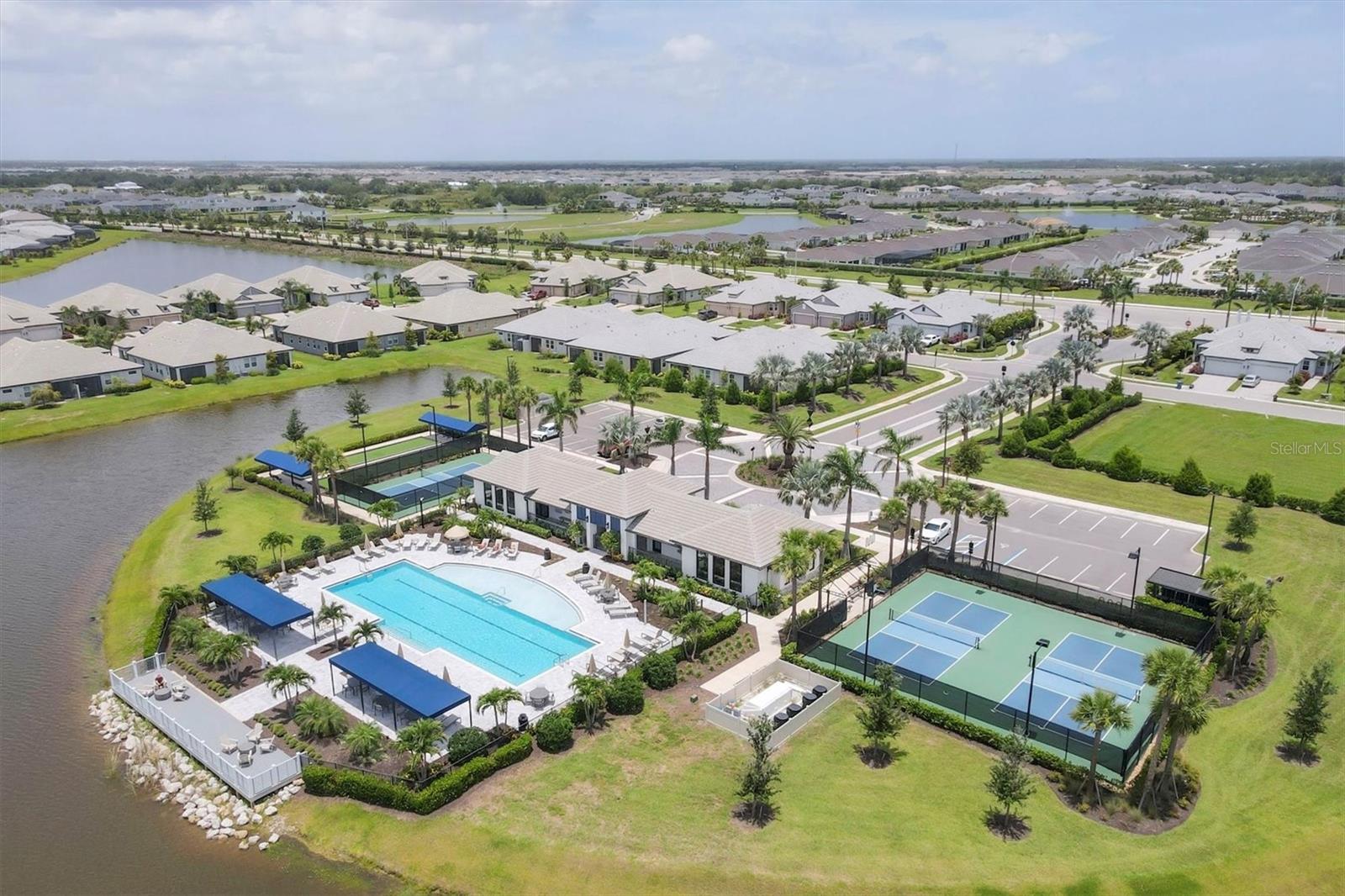 SWEETWATER AT LAKEWOOD RANCH PH I & II - Residential