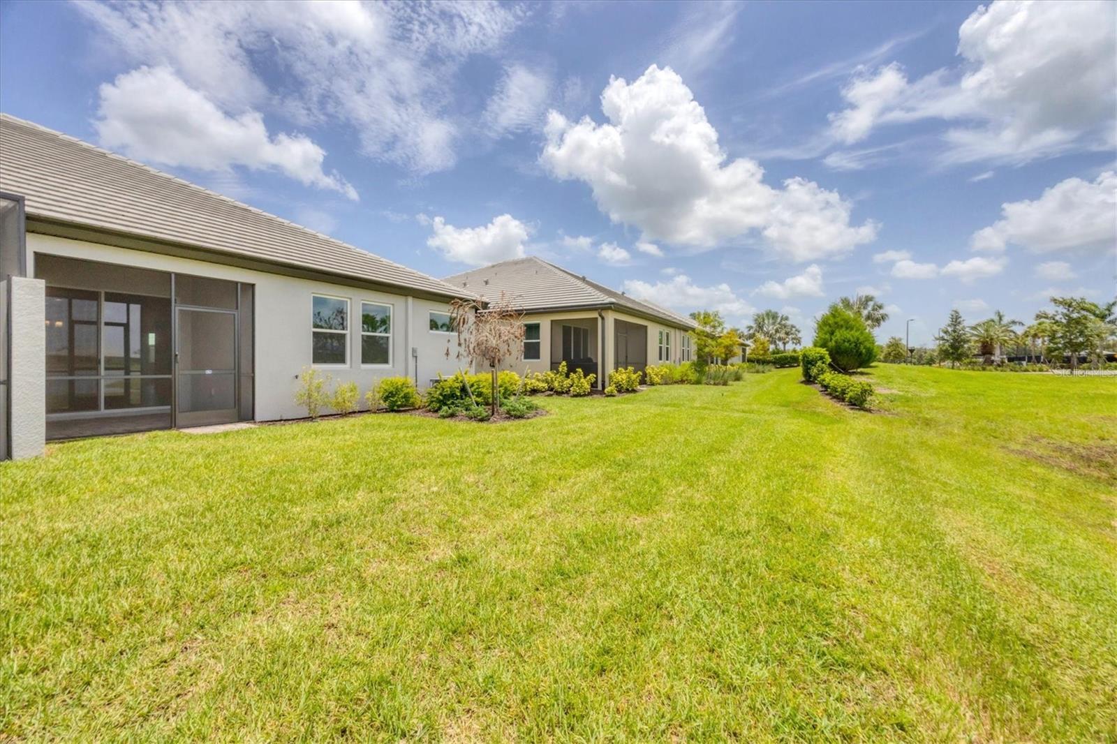 SWEETWATER AT LAKEWOOD RANCH PH I & II - Residential