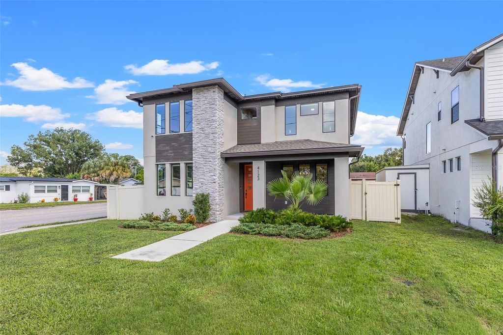 Photo of 4123 W La Salle Street, Tampa, FL 33607 (MLS # TB8422360)