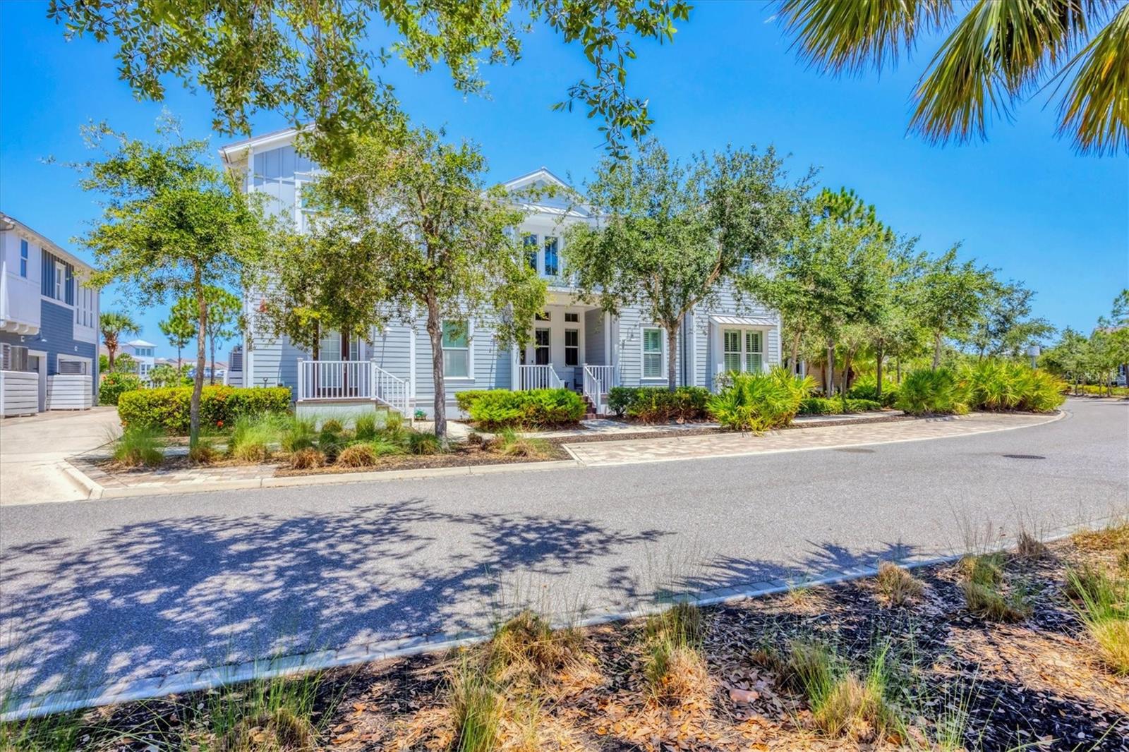 262 SAPPHIRE LAKE DRIVE 202