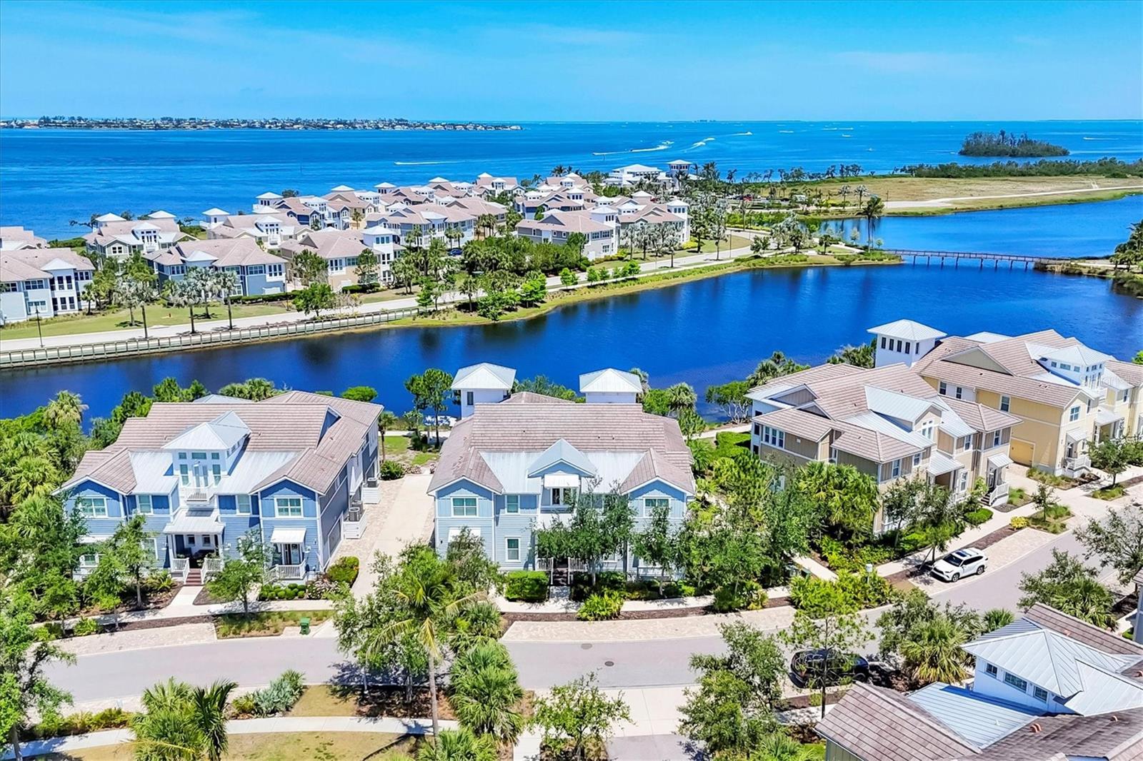 262 SAPPHIRE LAKE DRIVE 202