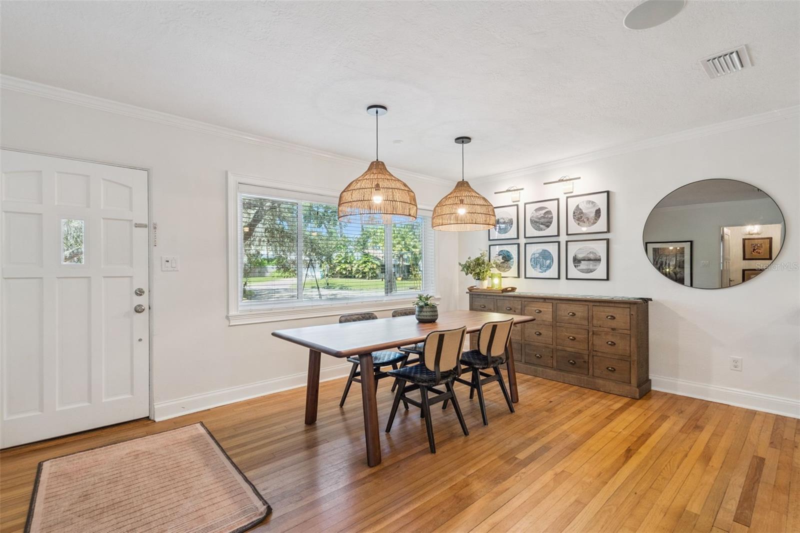 205 S LAWSONA BOULEVARD