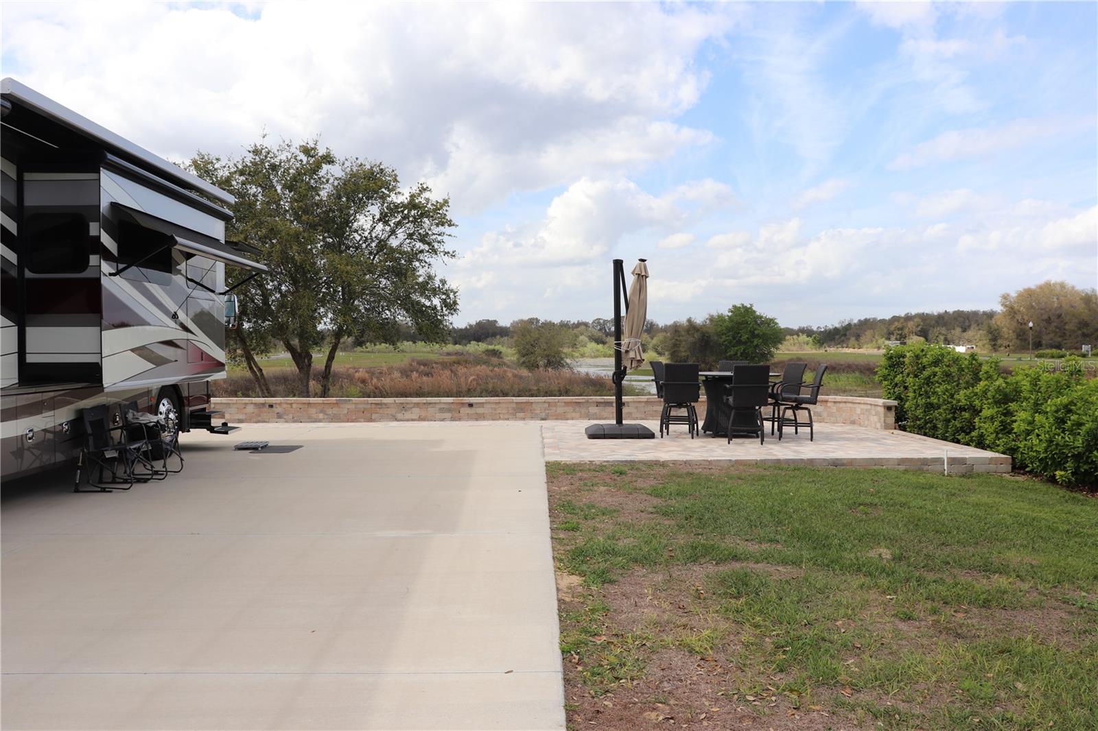 FLORIDA GRANDE MOTOR COACH RESORT - Land