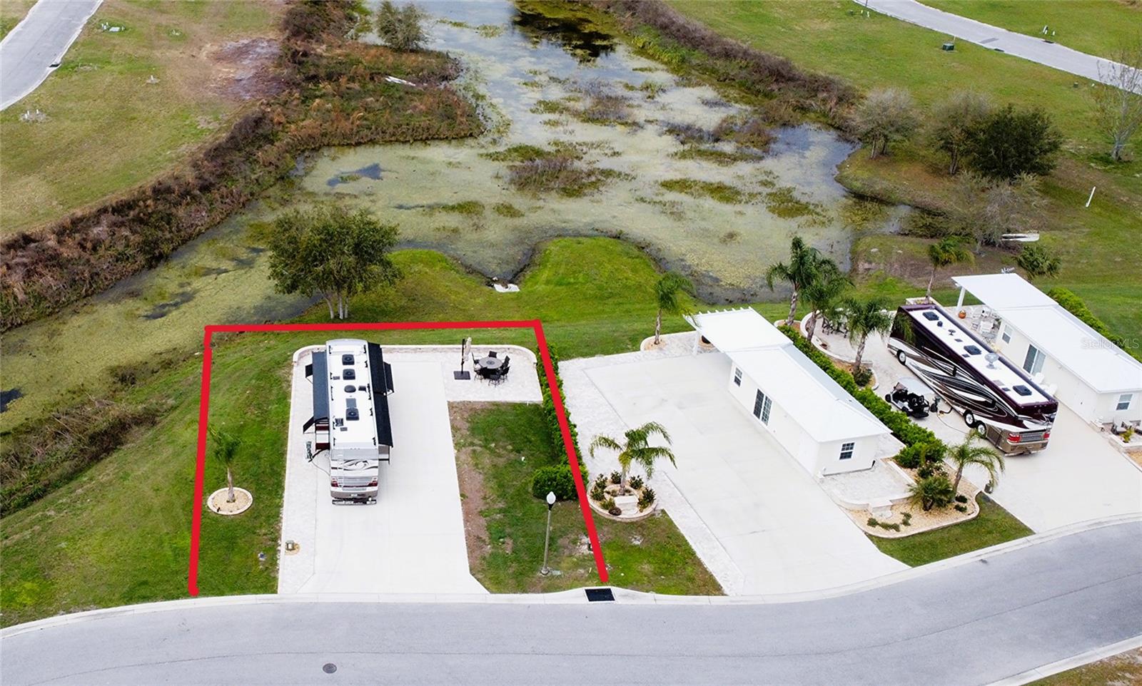 FLORIDA GRANDE MOTOR COACH RESORT - Land