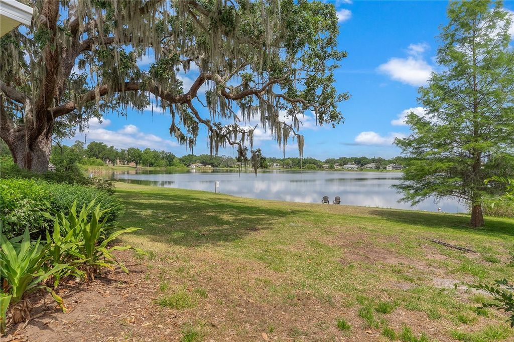 Photo of 1451 Osceola Avenue, Tavares, FL 32778 (MLS # G5098038)