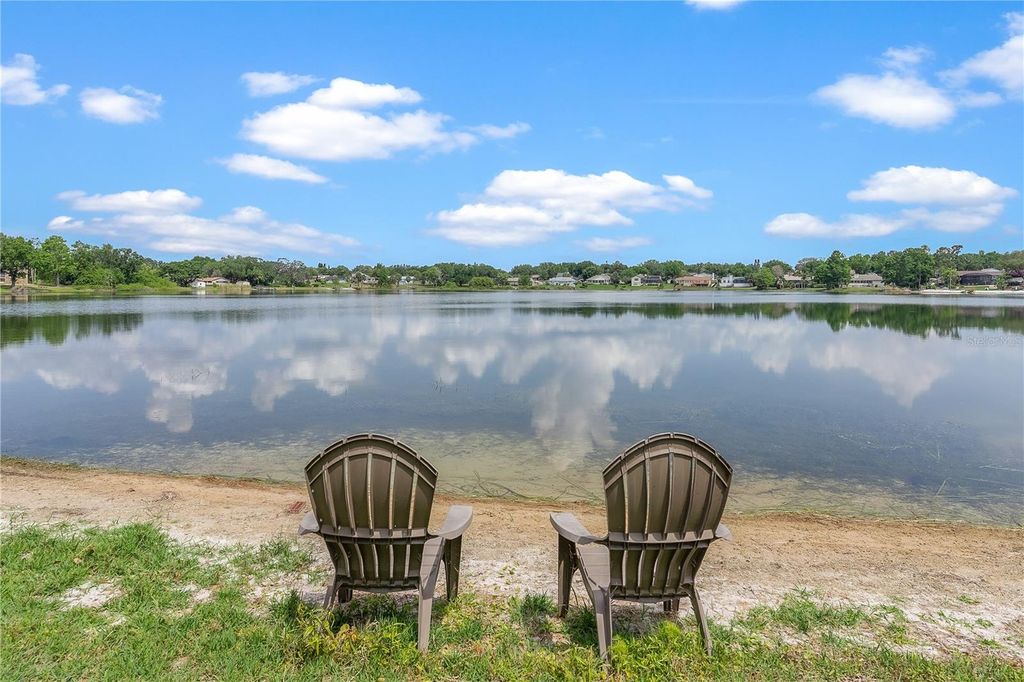 Photo of 1451 Osceola Avenue, Tavares, FL 32778 (MLS # G5098038)