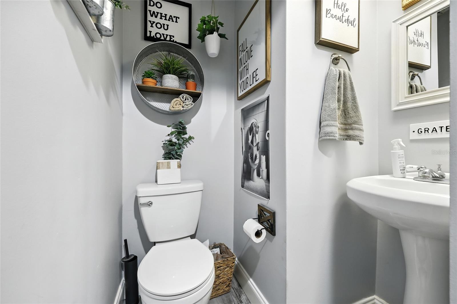 HIDDEN OAKS CONDO PH 01 - Residential