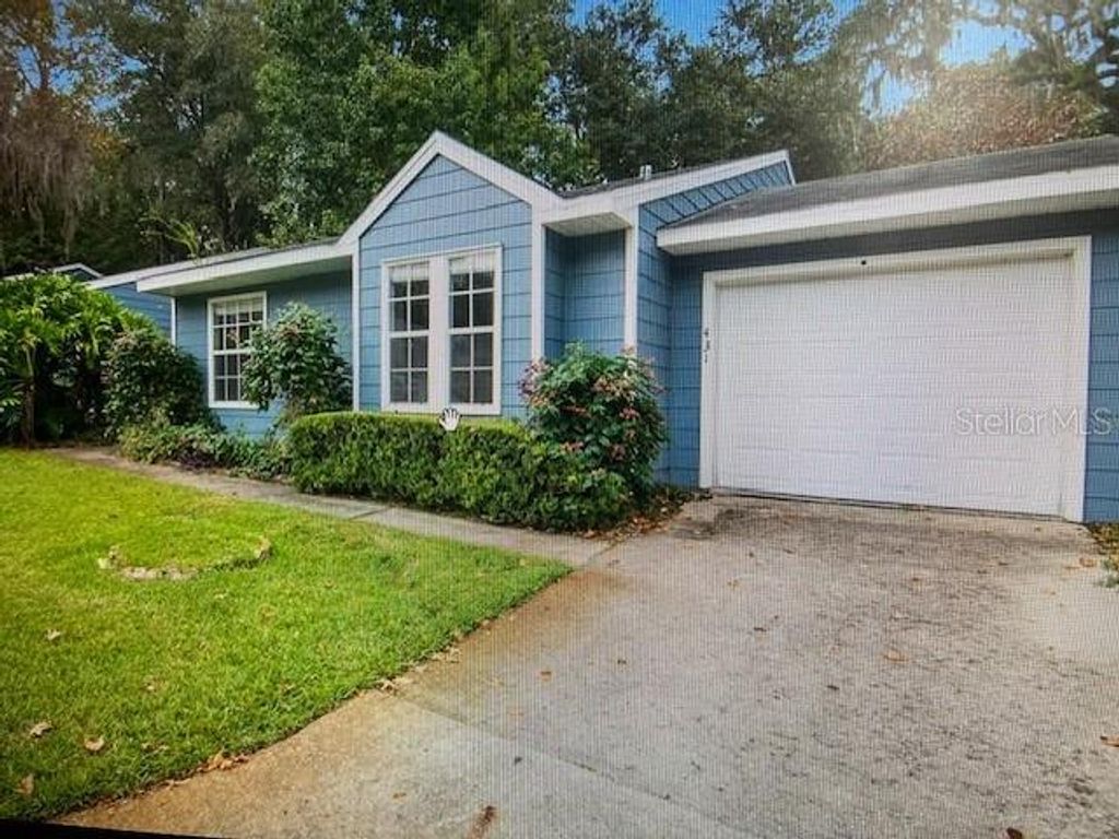 Photo of 431 NW 50th Boulevard, Gainesville, FL 32607 (MLS # GC533188)