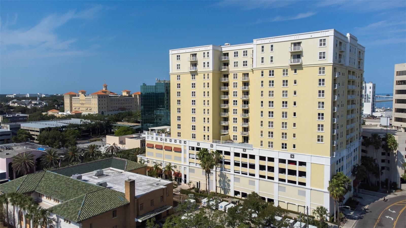 STATION SQUARE CONDO - Residential