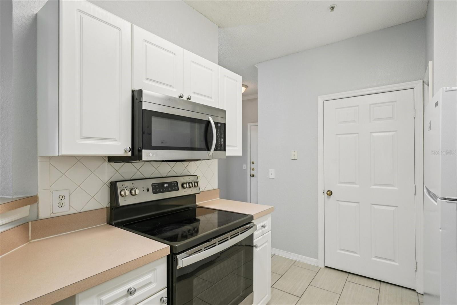 THE ENCLAVE AT RICHMOND PLACE - Residential