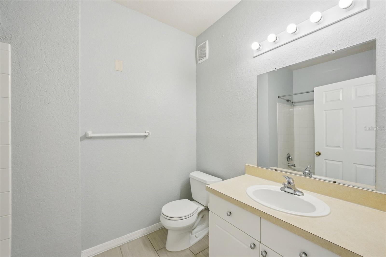 THE ENCLAVE AT RICHMOND PLACE - Residential