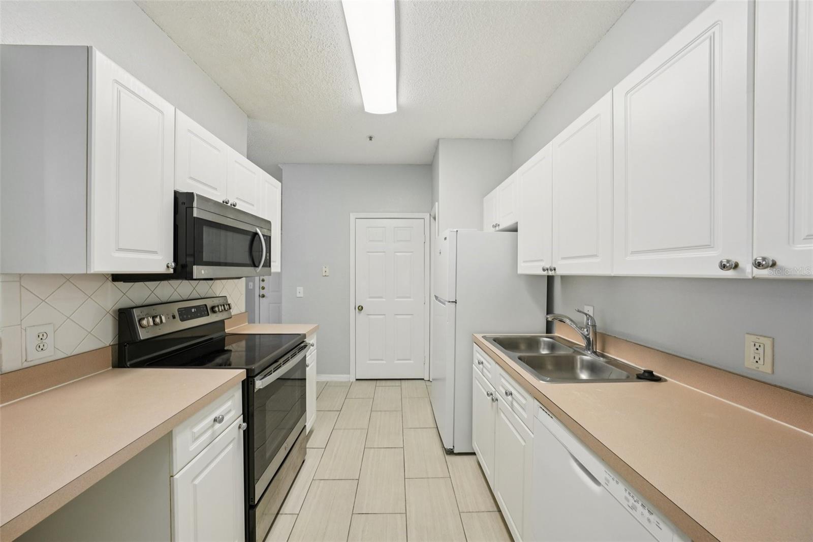 THE ENCLAVE AT RICHMOND PLACE - Residential