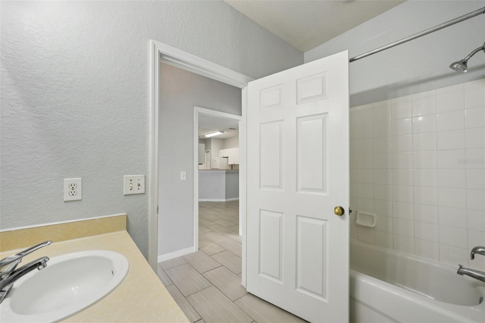 THE ENCLAVE AT RICHMOND PLACE - Residential