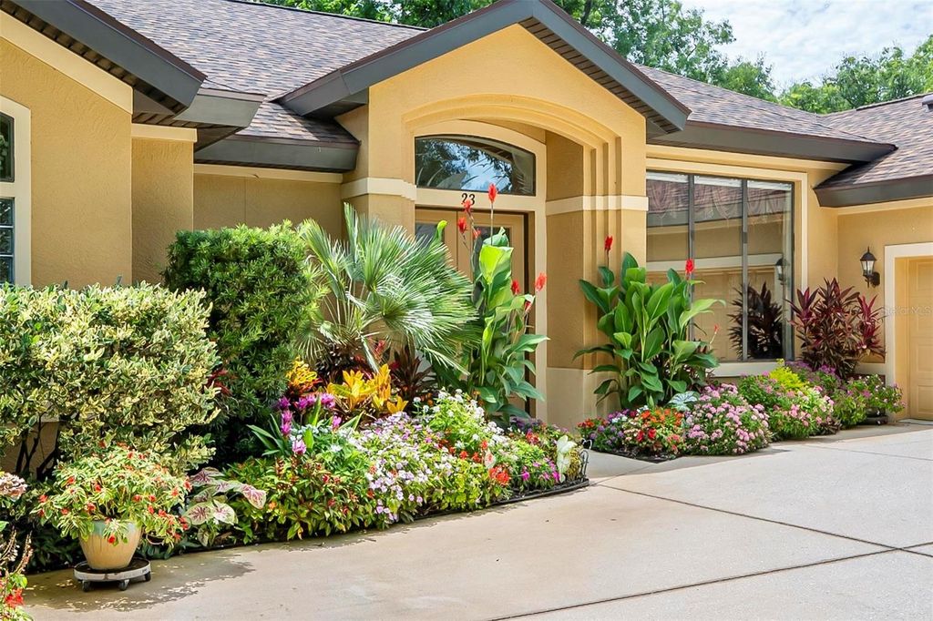 Photo of 23 Creekside Drive, Palm Coast, FL 32137 (MLS # FC311160)