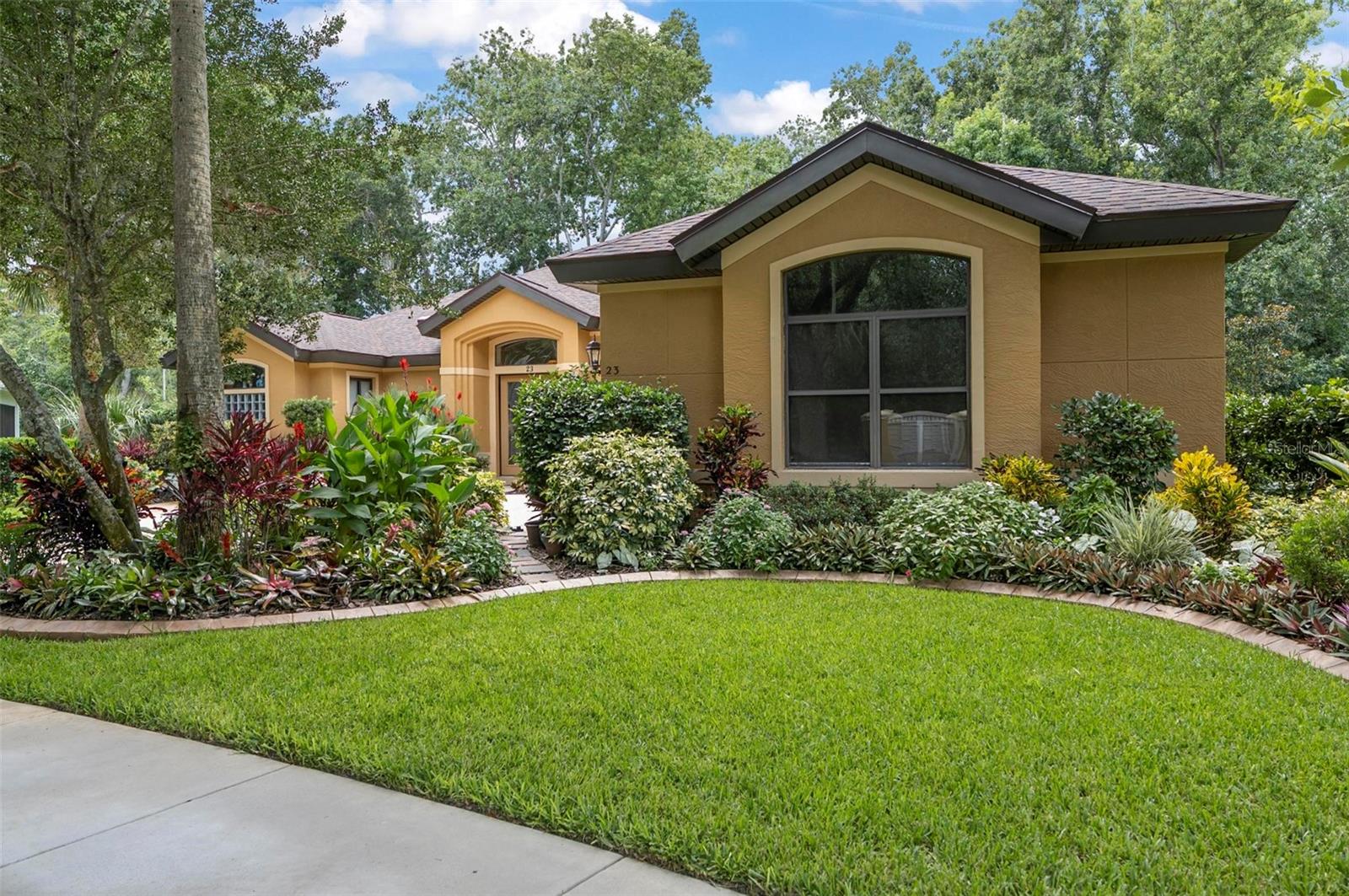 23 CREEKSIDE DRIVE