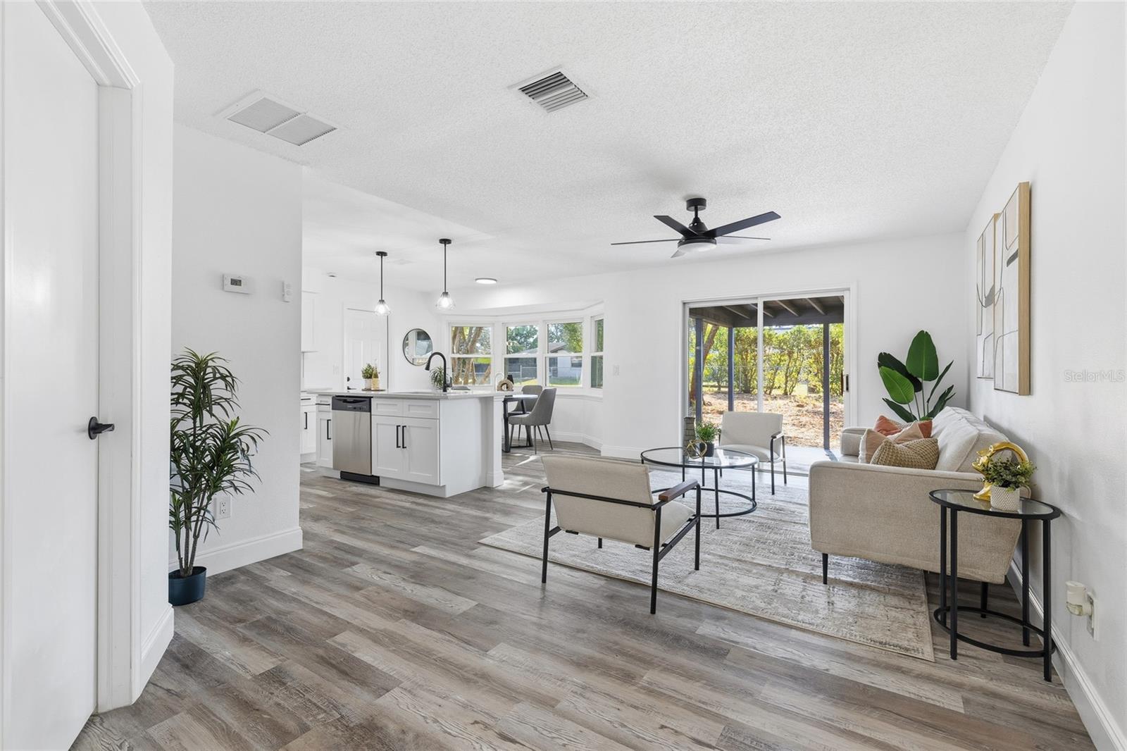 DELTONA LAKES UNIT 07 - Residential