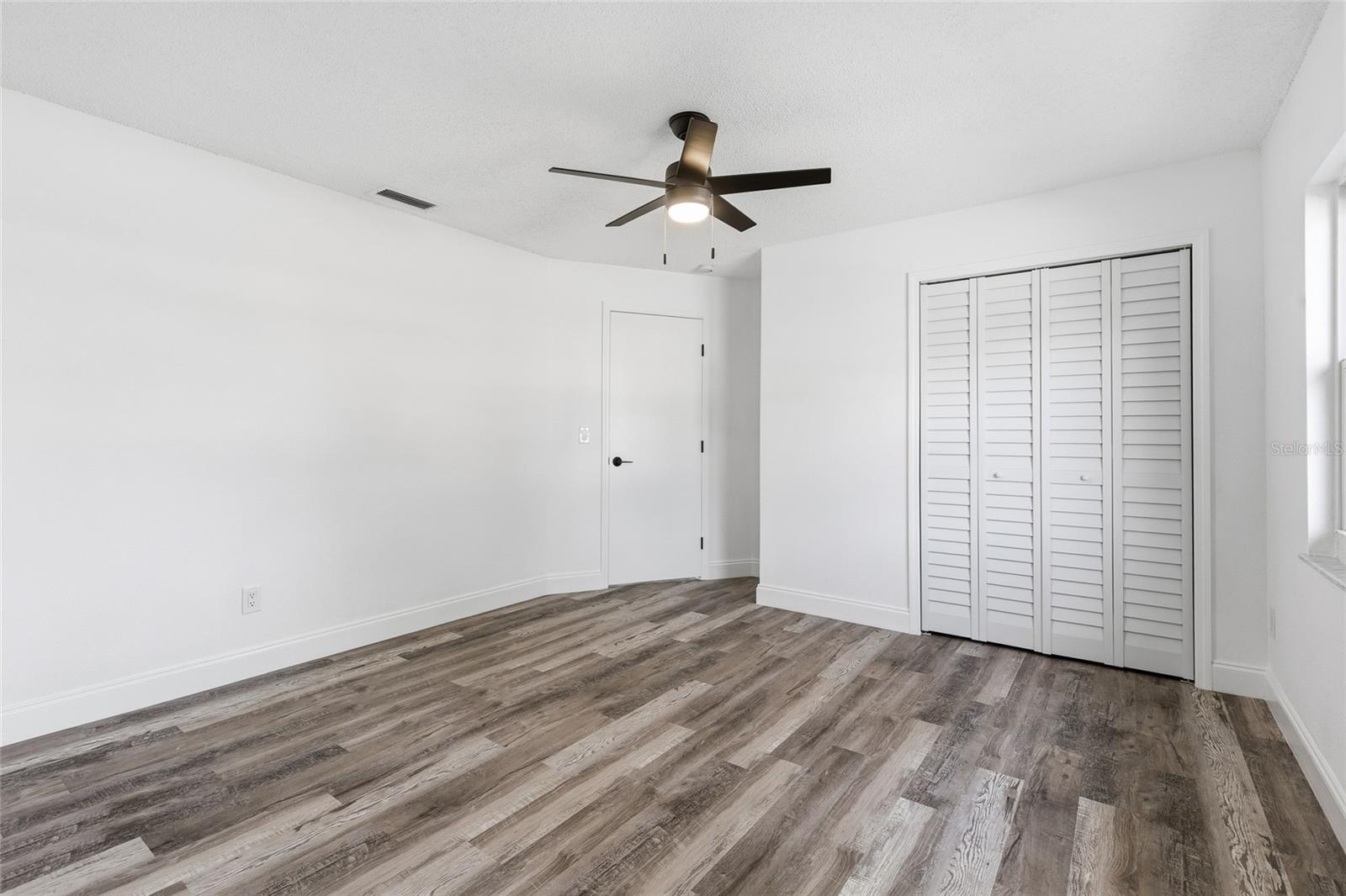 DELTONA LAKES UNIT 07 - Residential