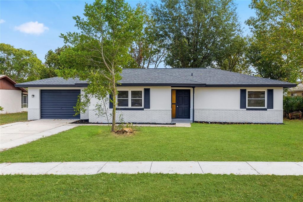 Photo of 1101 Matterhorn Street, Deltona, FL 32725 (MLS # O6366044)