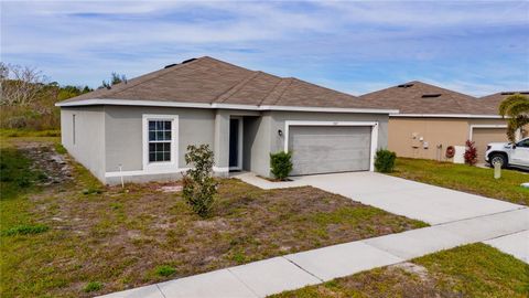 A home in WINTER HAVEN