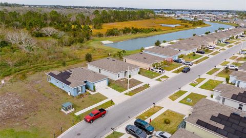 A home in WINTER HAVEN