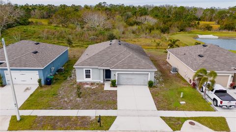 A home in WINTER HAVEN