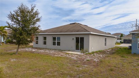 A home in WINTER HAVEN