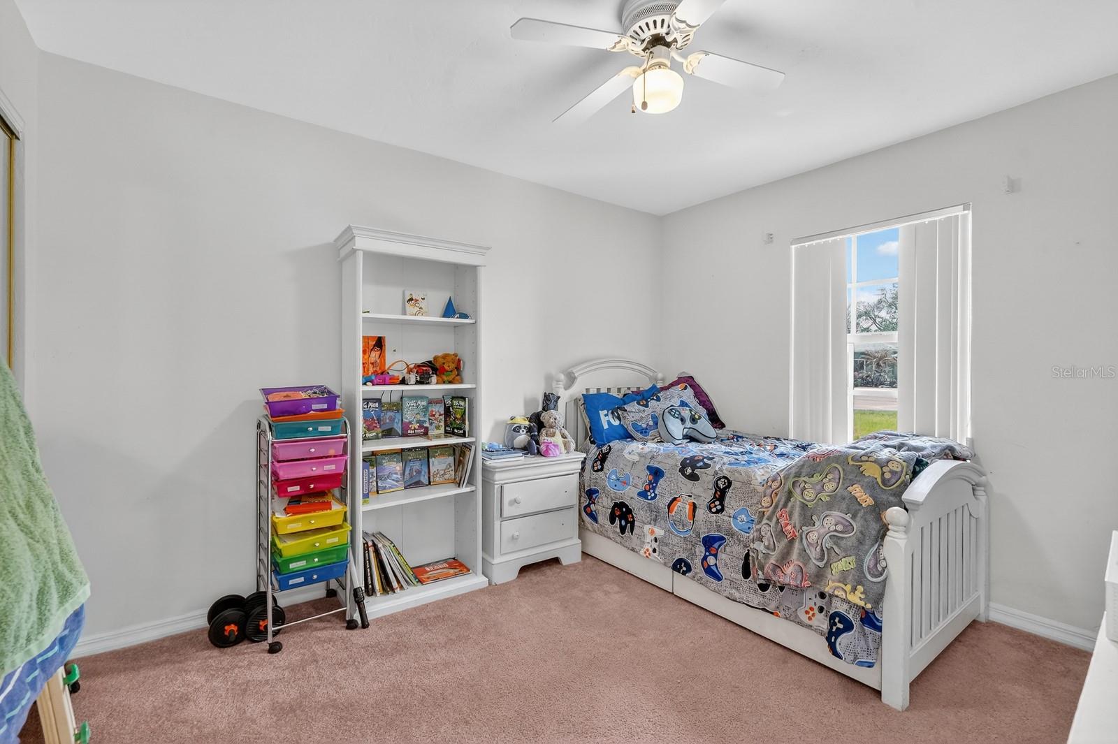 PINE LAKES - Residential