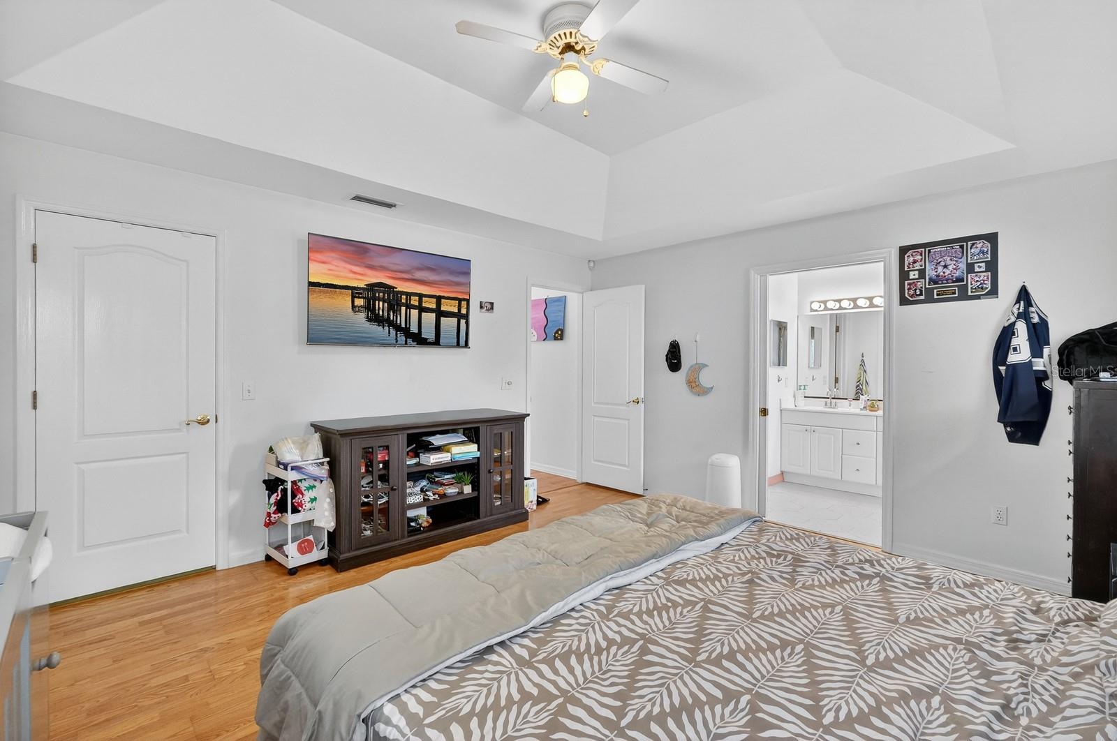 PINE LAKES - Residential