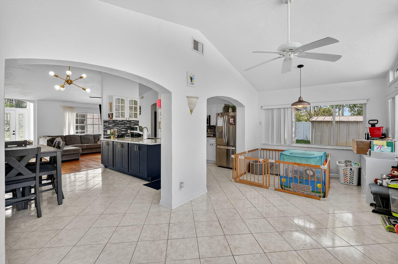 PINE LAKES - Residential