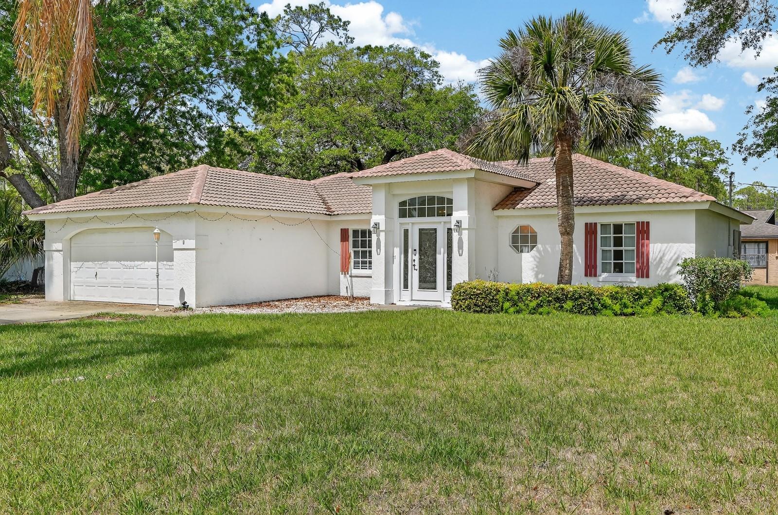 PINE LAKES - Residential