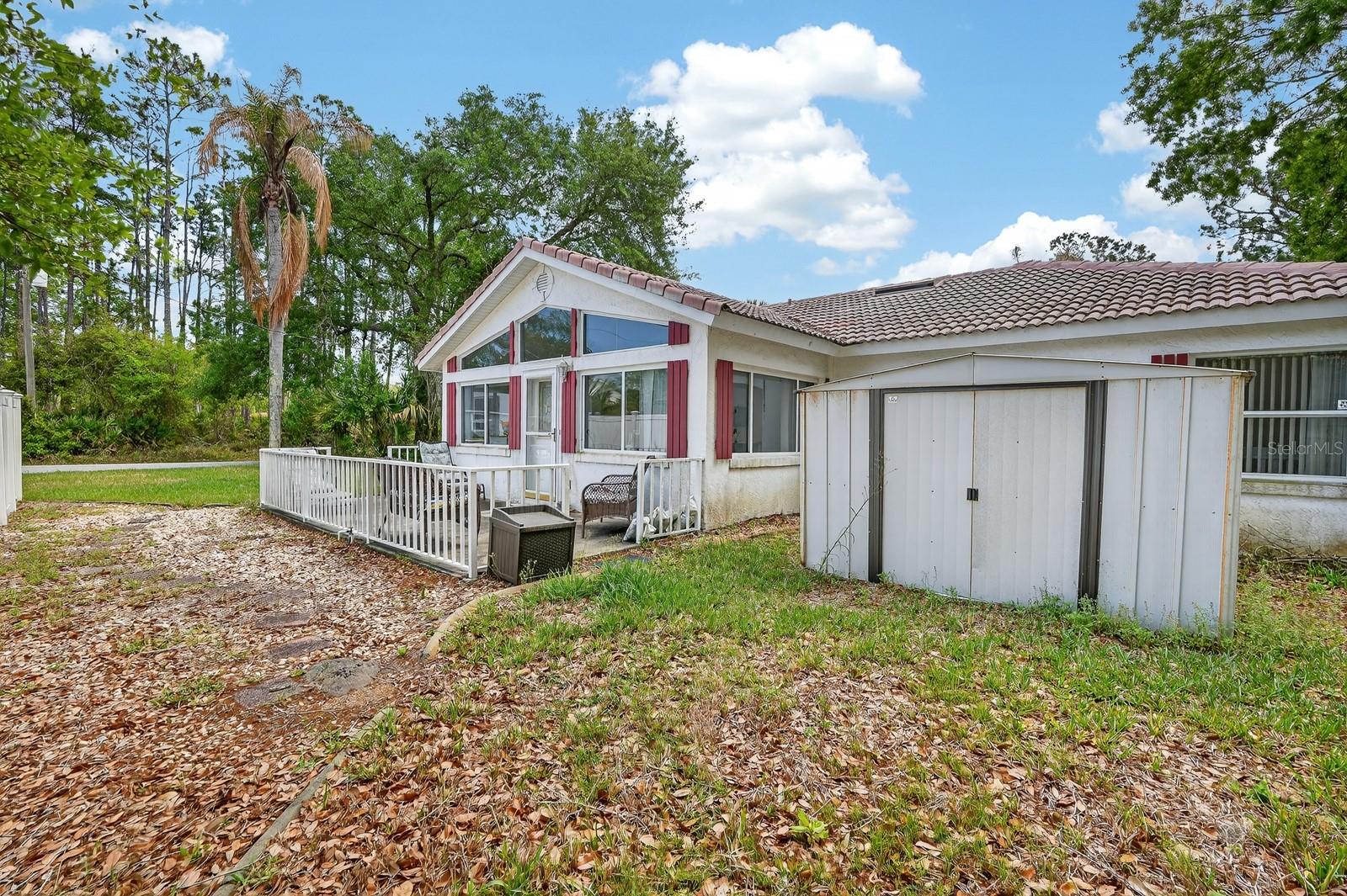 PINE LAKES - Residential