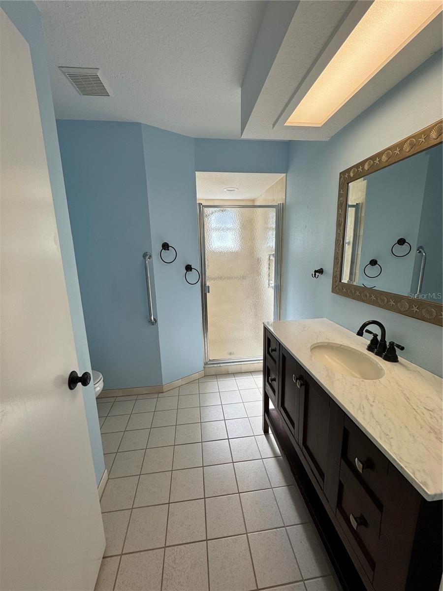 RIVER COUNTRY ESTATES - Residential Lease