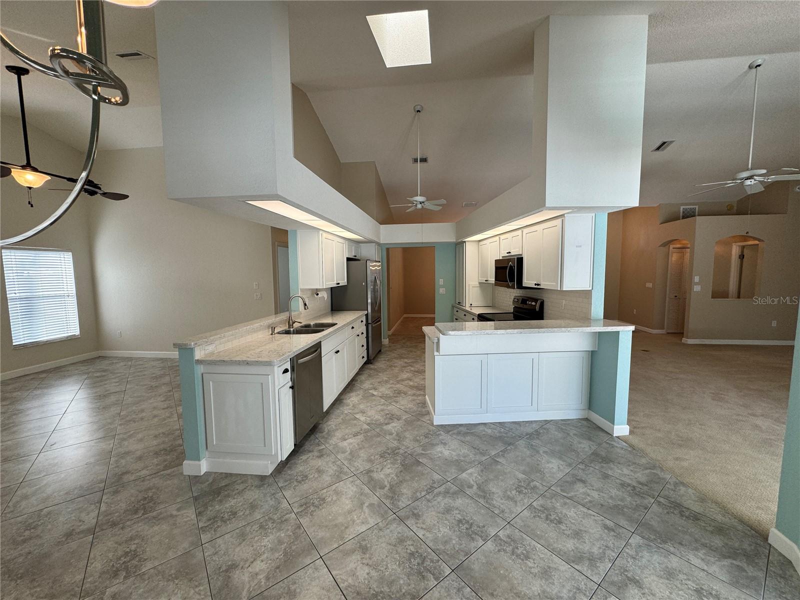 RIVER COUNTRY ESTATES - Residential Lease