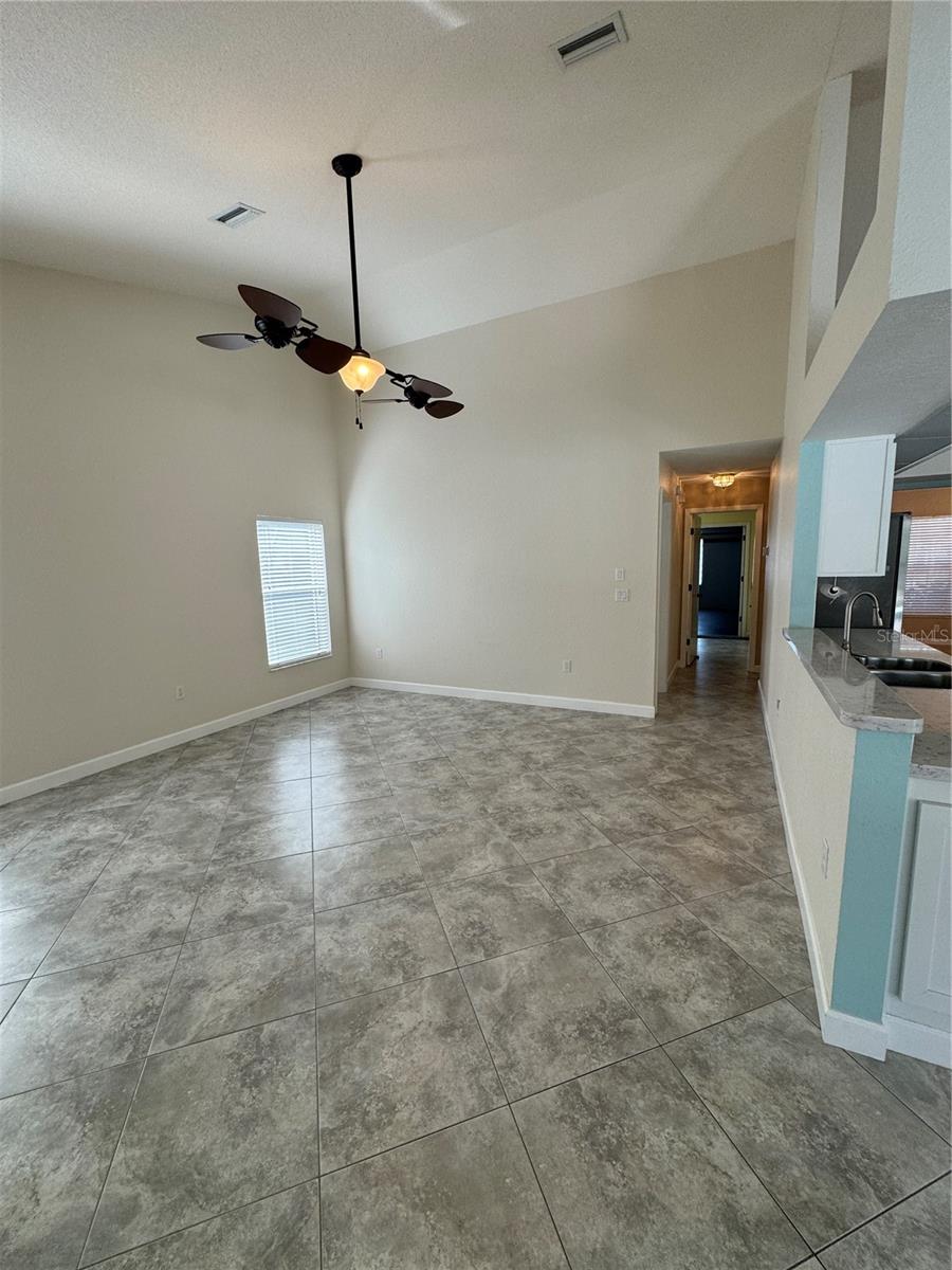 RIVER COUNTRY ESTATES - Residential Lease