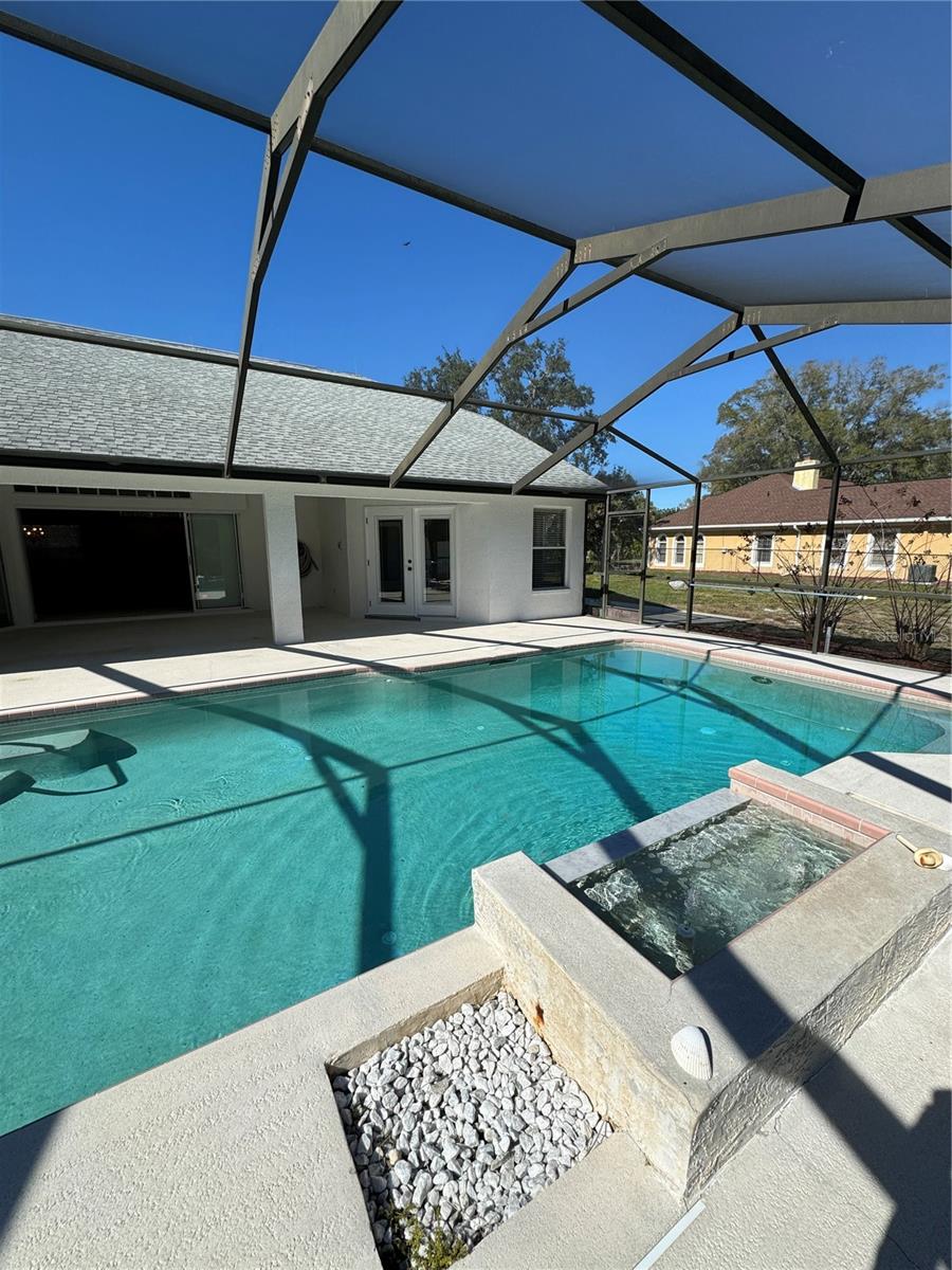 RIVER COUNTRY ESTATES - Residential Lease