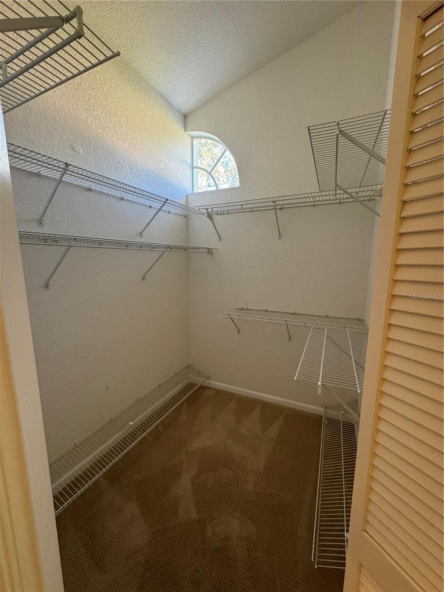 RIVER COUNTRY ESTATES - Residential Lease