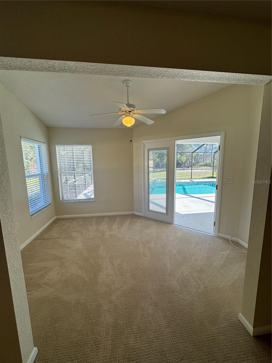 RIVER COUNTRY ESTATES - Residential Lease