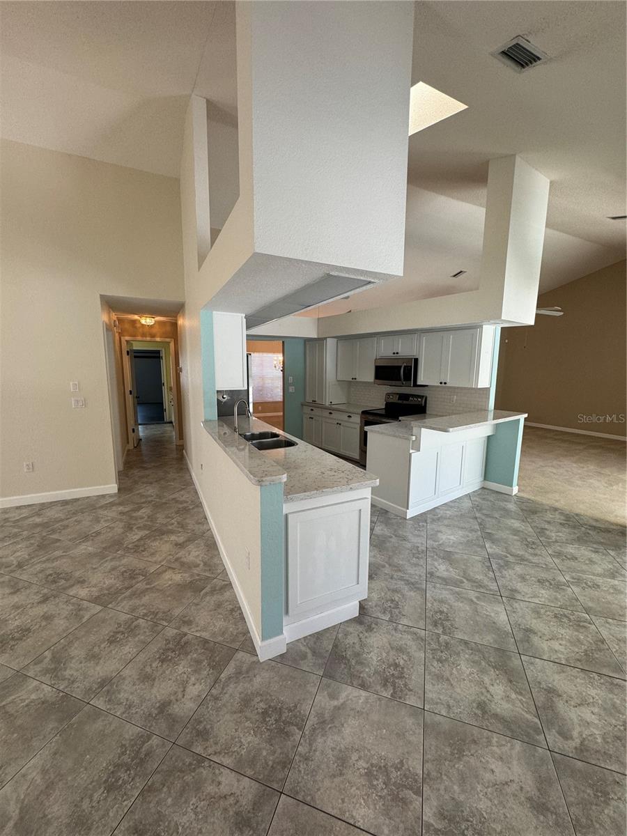 RIVER COUNTRY ESTATES - Residential Lease