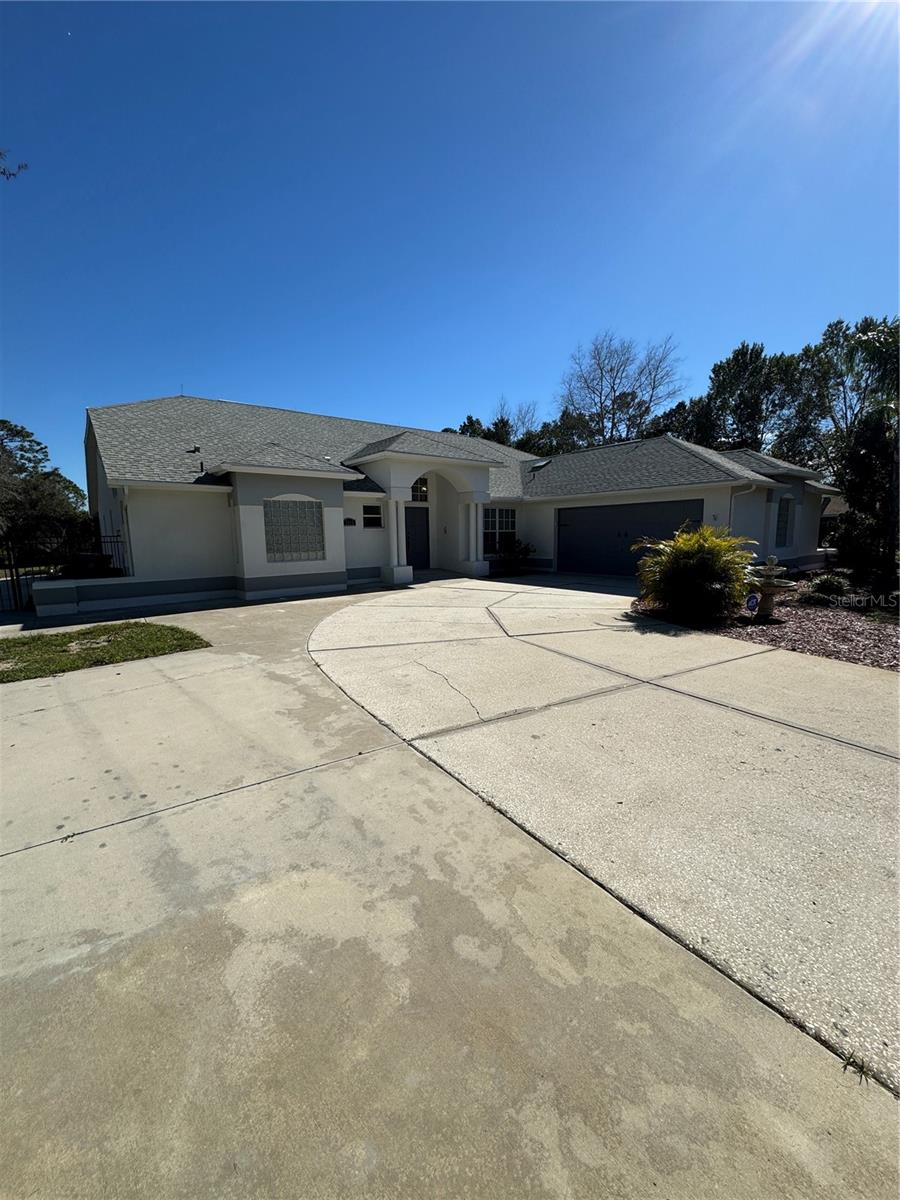 RIVER COUNTRY ESTATES - Residential Lease