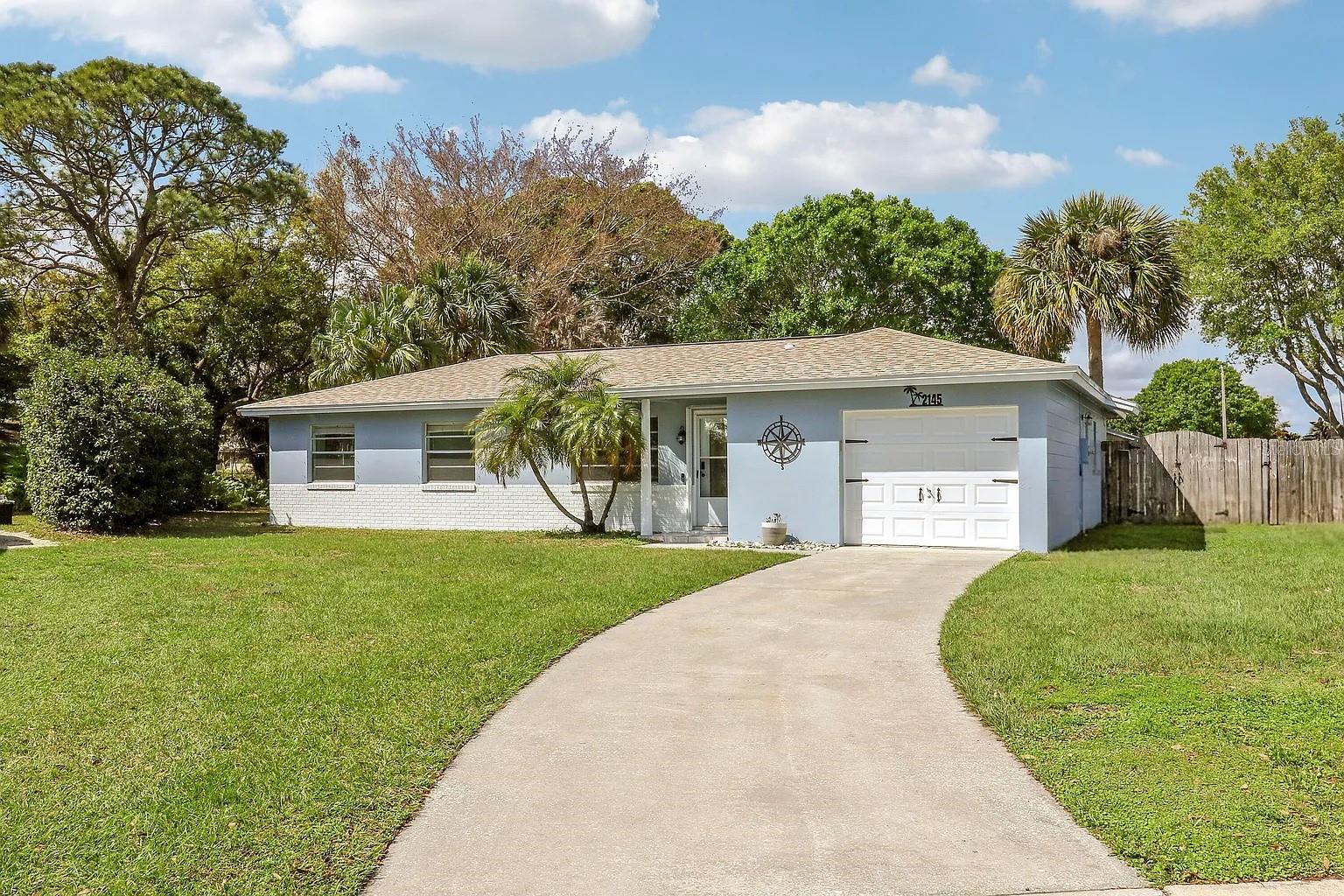 LAURELWOOD - Residential