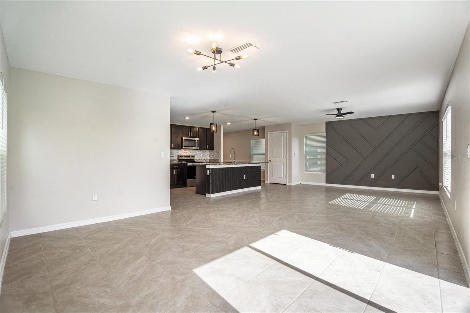 SUMMIT VIEW PH 2B - Residential Lease