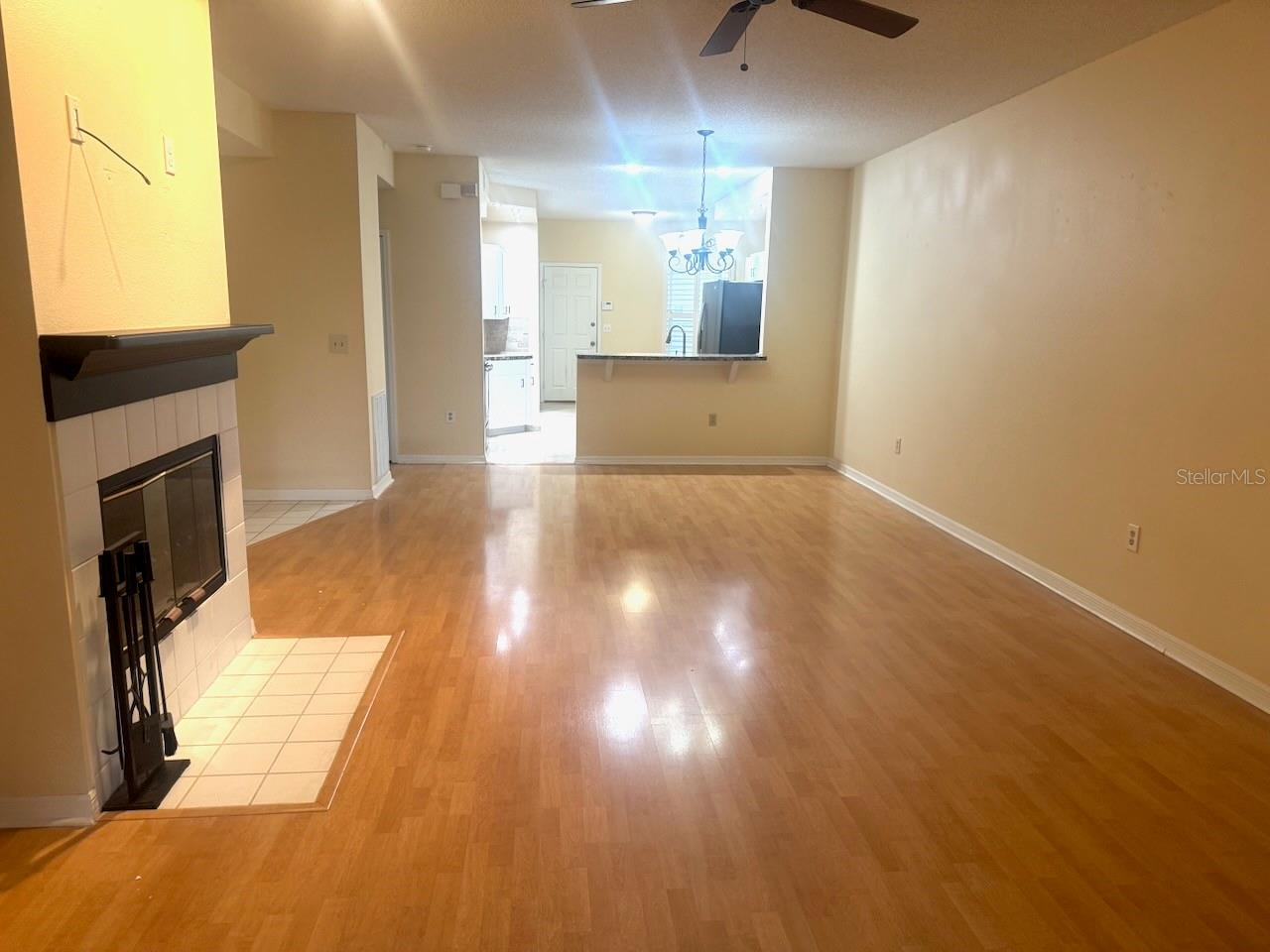 LAUREL OAKS AT EAST LAKE - Residential Lease