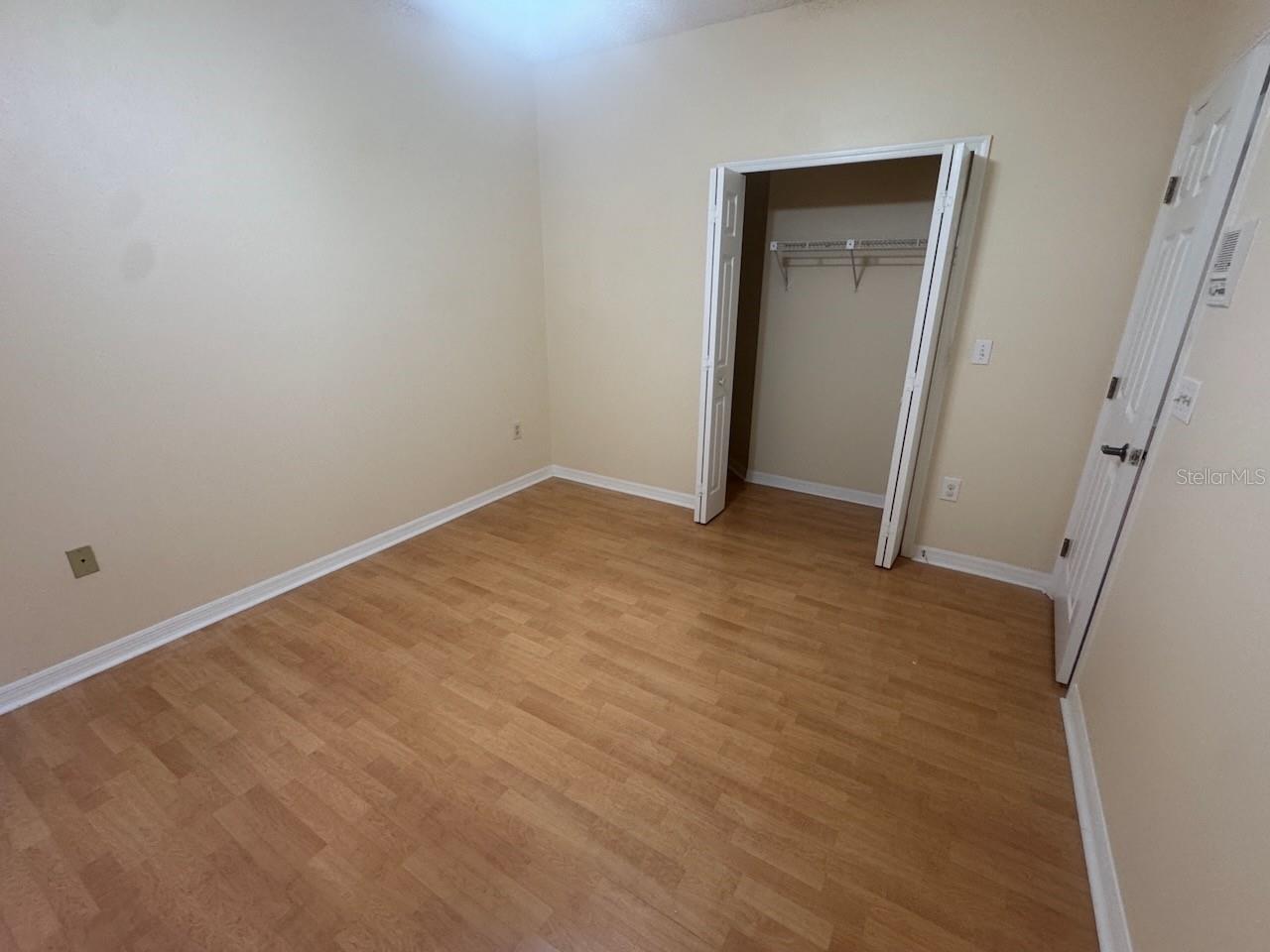 LAUREL OAKS AT EAST LAKE - Residential Lease