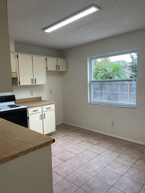 WEST OLDSMAR SEC 1 - Residential Lease