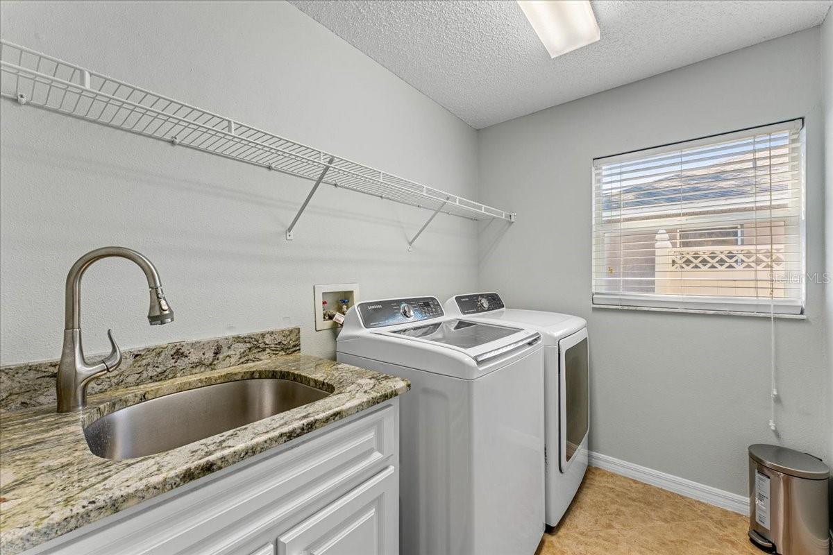 ALICO ESTATES - Residential Lease