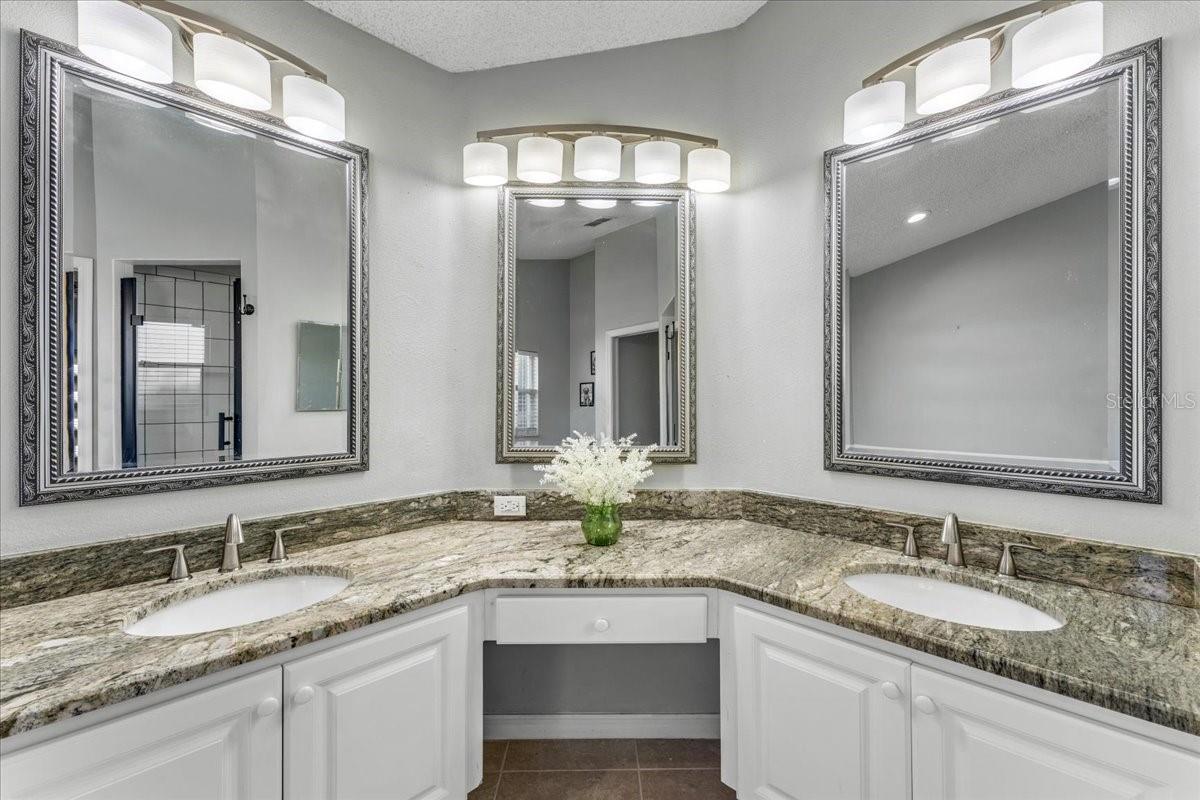 ALICO ESTATES - Residential Lease