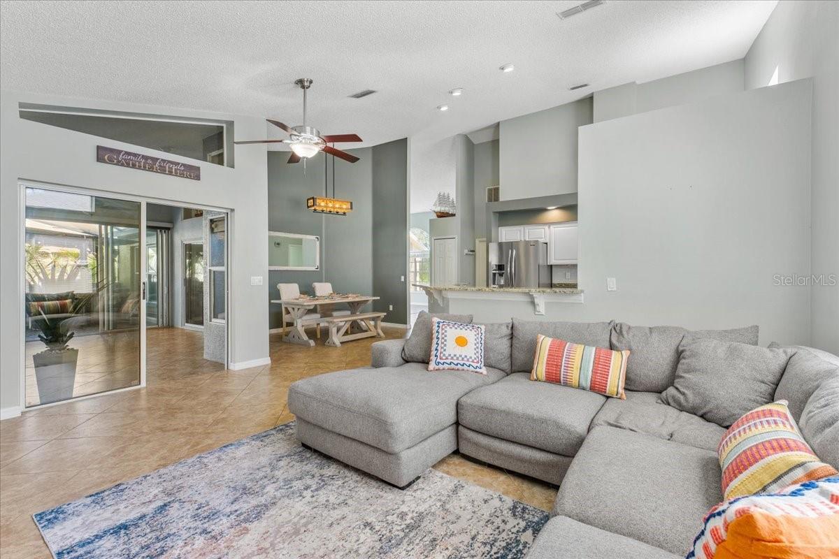 ALICO ESTATES - Residential Lease